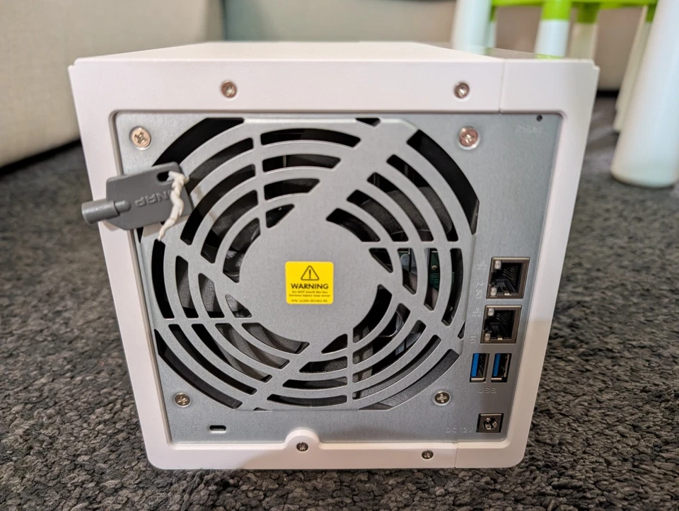 QNAP TS-431P3 NAS 4 Bay - 8GB RAM - 2.5GbE - Come Nuovo - Immagine 2 di 4