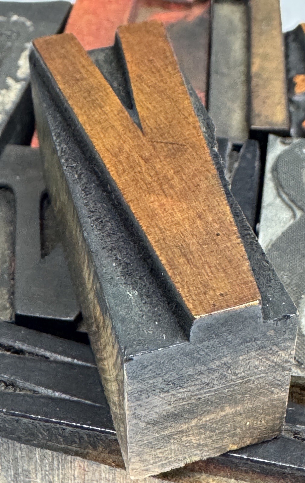 Vintage Letterpress WOOD LETTER  V" Condensed PRINT TYPE Printing Print 2"