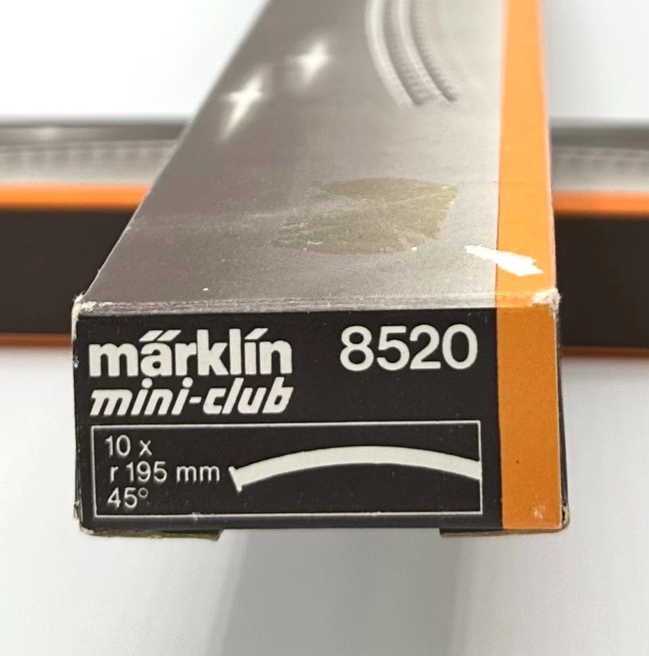 Marklin Z Scale 8502 10x195mm 45' Curve Track - Image 2 of 3