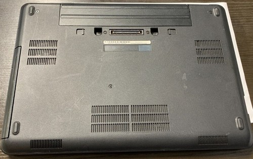 Dell Latitude e5440 - Picture 2 of 2