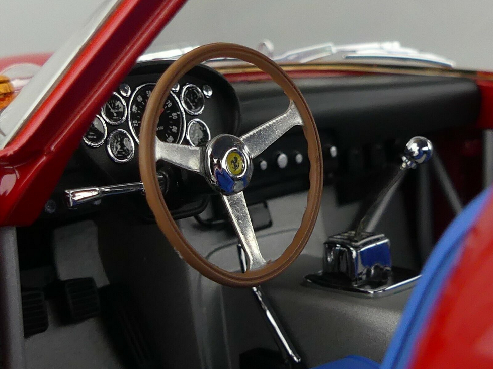 Miniature Kyosho 1/18 Ferrari 250 GTO Rouge – Modèle Rare De Collection – Boîte D'origine