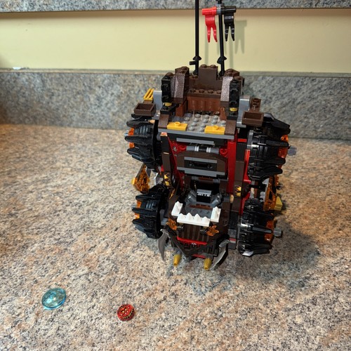 LEGO NEXO KNIGHTS: General Magmar's Siege Machine of Doom (70321) - Gebraucht 95% - Bild 18 von 22