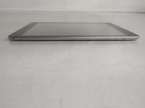 Apple iPad 6th Gen A1954 32 GB iOS 17.7.5 Space Gray Tablet - Picture 3 of 6