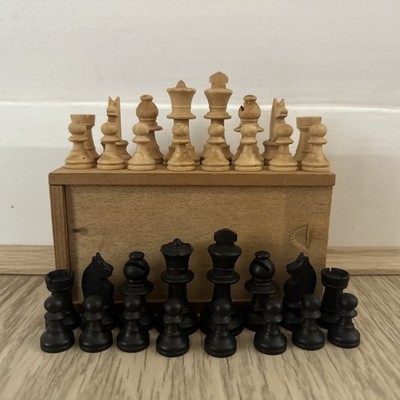 Vintage K&C Staunton Buchsbaum Schachspiel Holzkiste König 54 mm 2,14 cm 