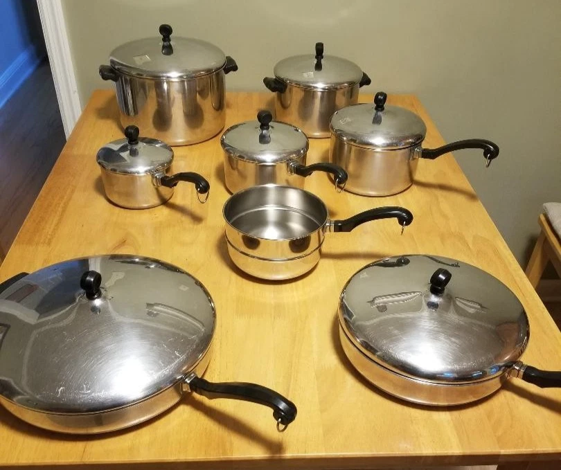 15 piece set VTG Farberware Aluminum Clad Stainless 12" & 10" skillets w/lids
Opens in a new window