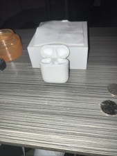 Apple AirPods 2nd Generation Charging Case - White
