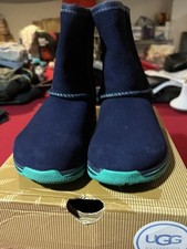 NIB kids Ugg K Lynden boots size 10 blue