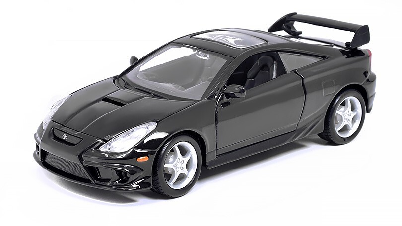 2004 Toyota Celica GT-S 1/24 Scale Diecast Model by Maisto - BLACK