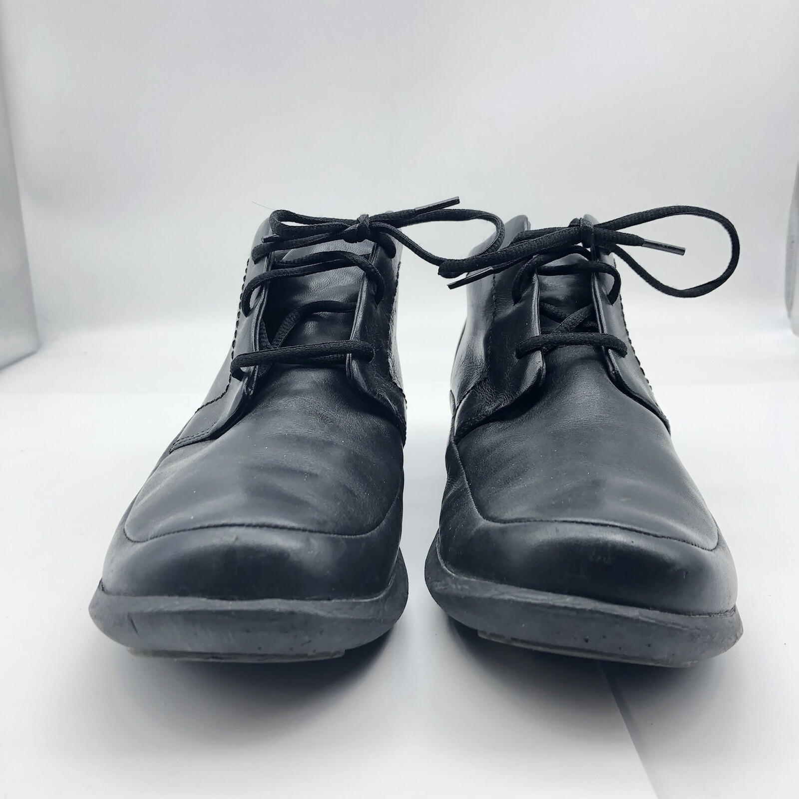 Merrell Quest Vale Black leather sz 7 lace up ankle bootie comfort walking shoe