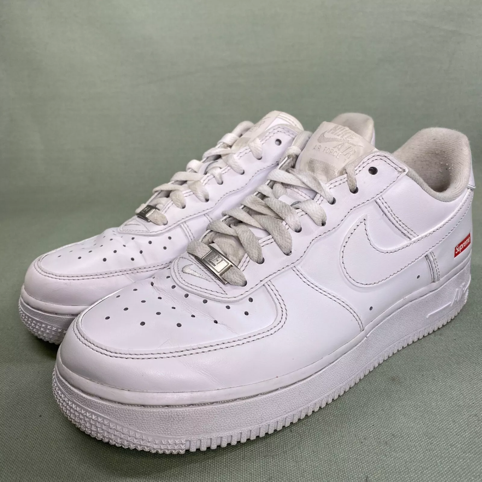 Nike Supreme x Air Force 1 Low Box Logo US Taille 7,5 CU9225 100 Blanc/Blanc