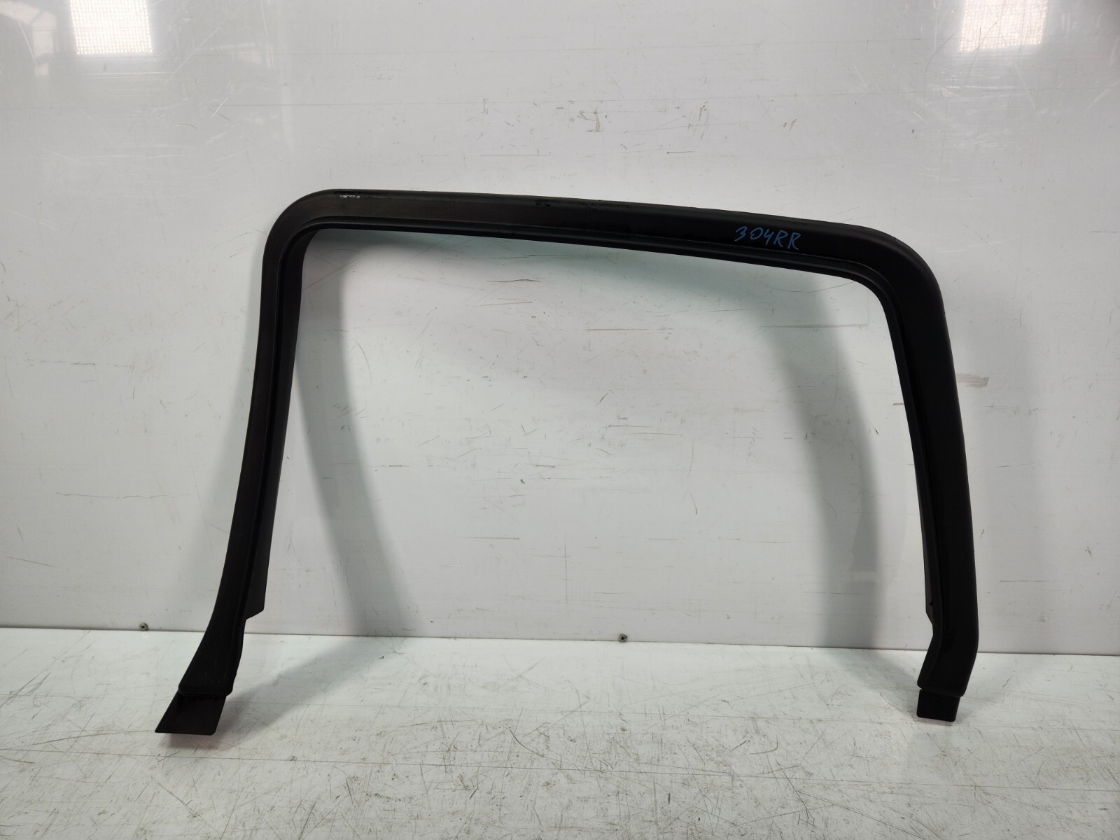 ✅ 10-14 OEM Rolls-Royce Ghost RR4 Rear Right Passenger Door Window Cover Guide