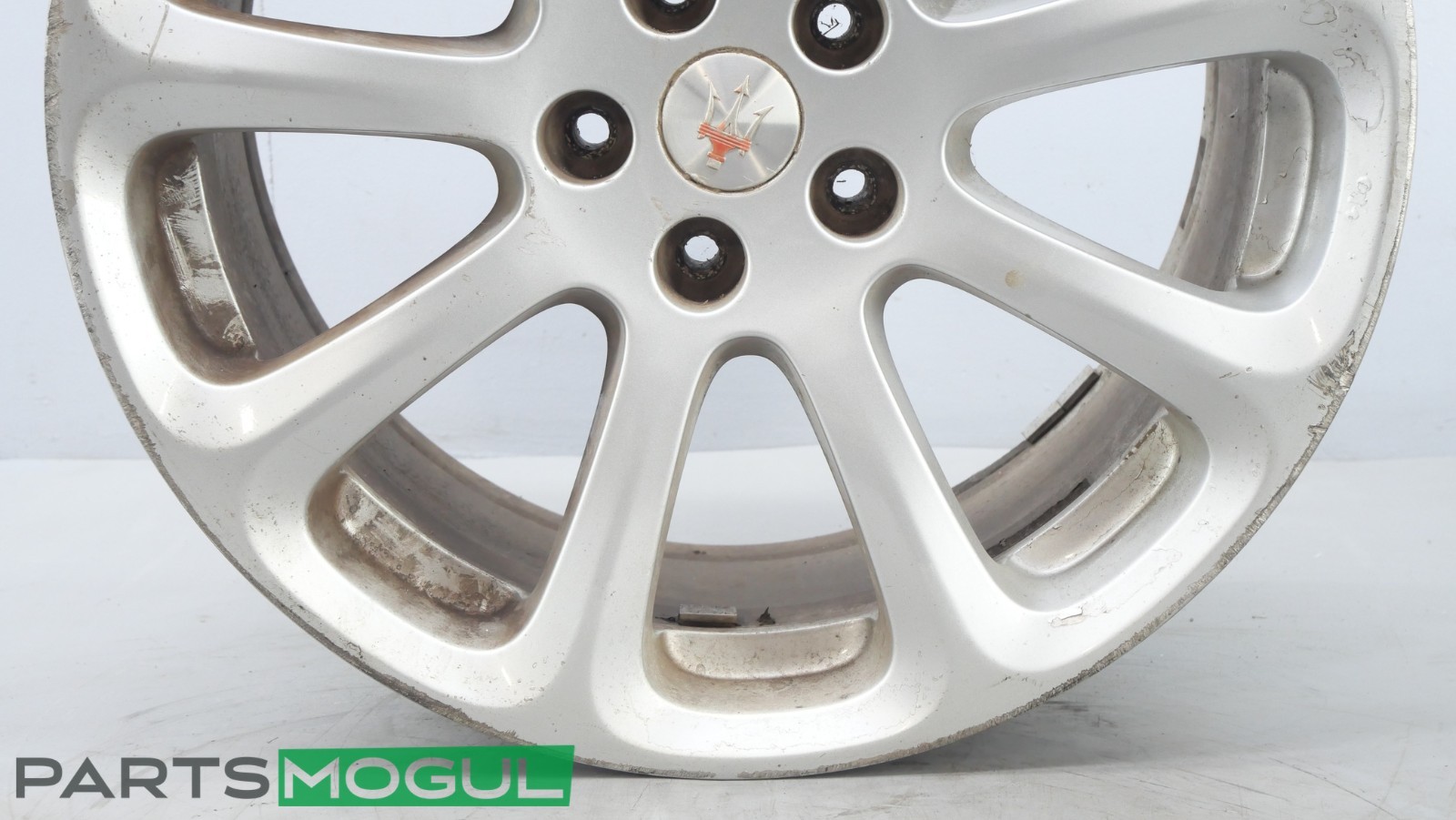 2005-2012 Maserati Quattroporte M139 8.5X19 19" Front Wheel Rim 82380701 OEM