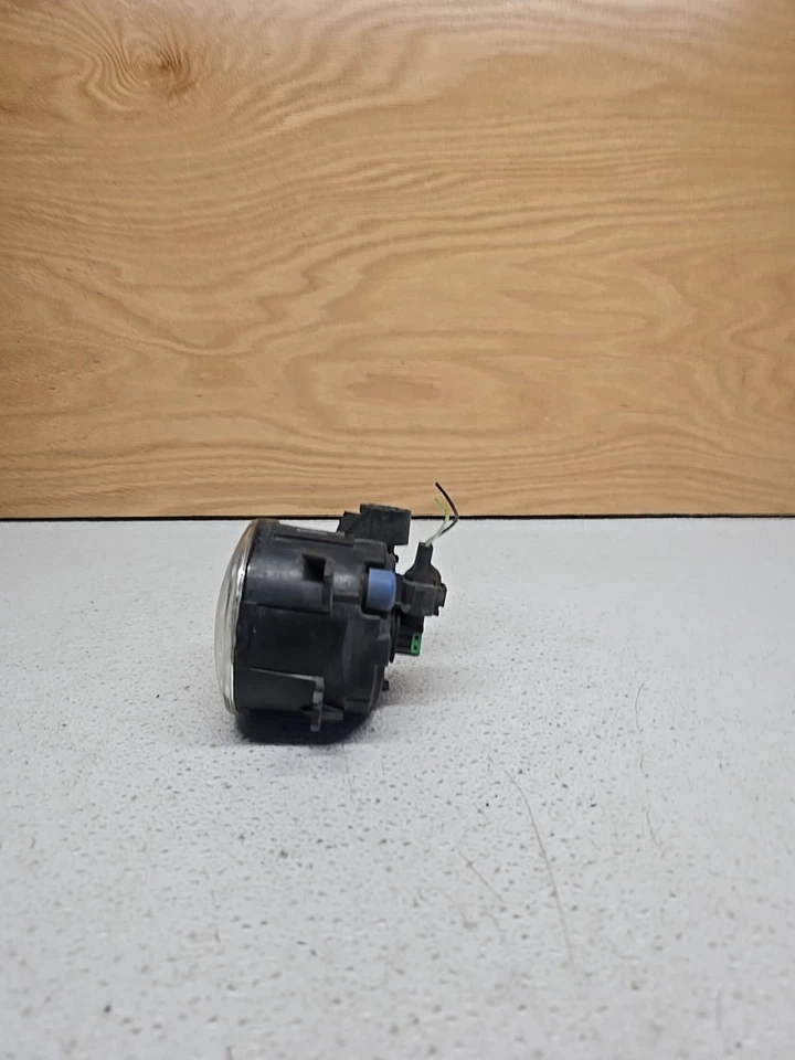 Jeep Compass 2017-2021 parachoques delantero izquierdo luz antiniebla Valeo 89211690 OEM Foto 3 de 4