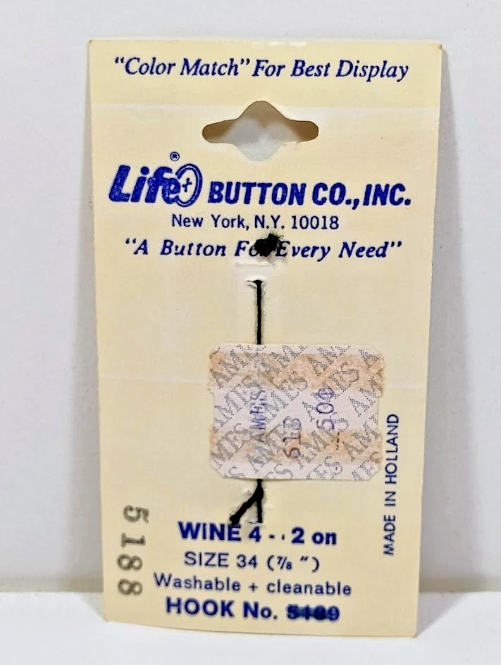 Vintage La Vie Wine Red Carded Buttons x 2 Pieces 4-Hole 7/8" B19 - Image 3 of 4