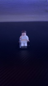 LEGO Star Wars Padm&eacute; Amidala Minifigure 75021 Geonosis Arena Torn Shirt
