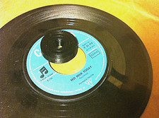 3 Zentrierstücke  7" 45er Single Vinyl Schallplatten Puck Loch Platteneinsatz ok