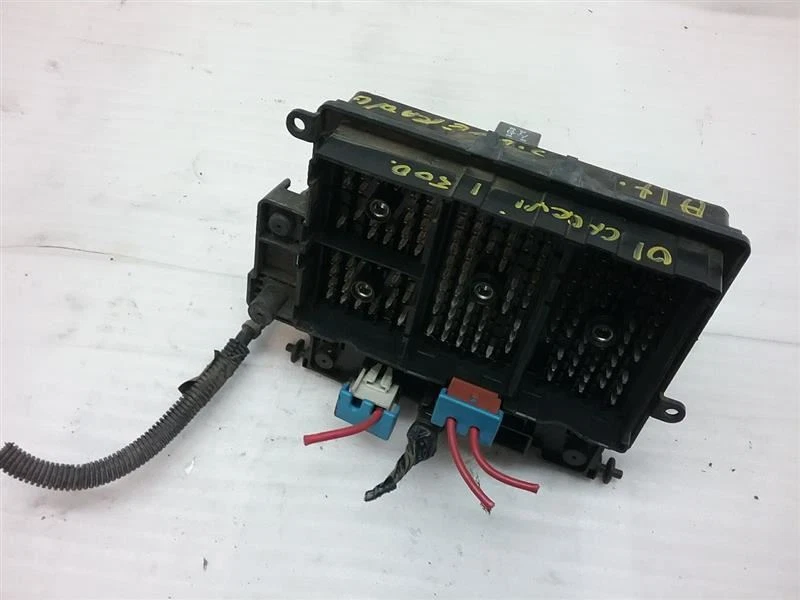 Коробка предохранителей реле двигателя 15328806 AT 2001 CHEVROLET SILVERADO S-367RM - Изображение 2 из 4