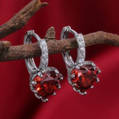 Ohrringe Weißgold-Finish roter Rubin Herzschliff kreiert Diamant Ohrhänger