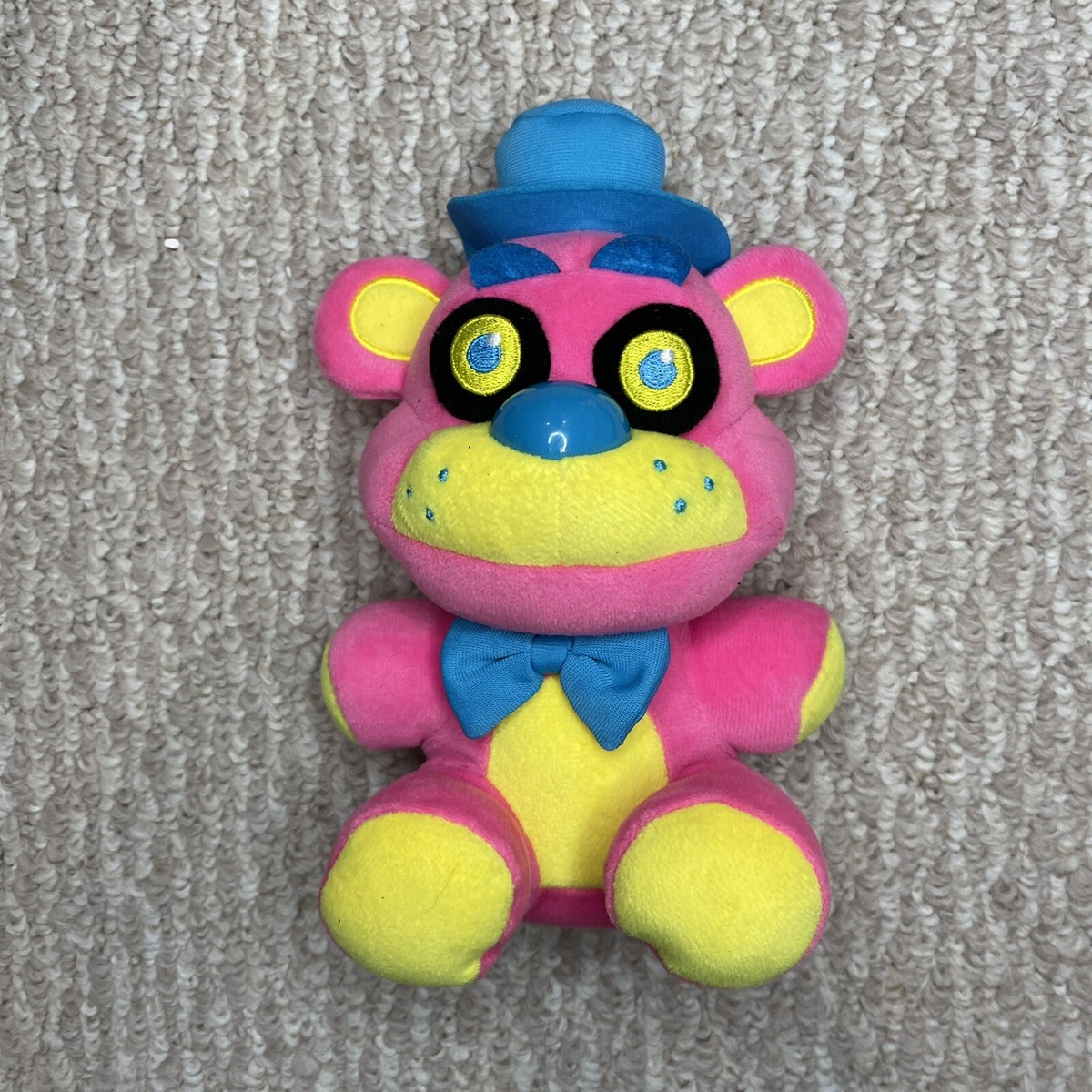 Funko Five Nights At Freddy's Plush Blacklight Neon Freddy Pink