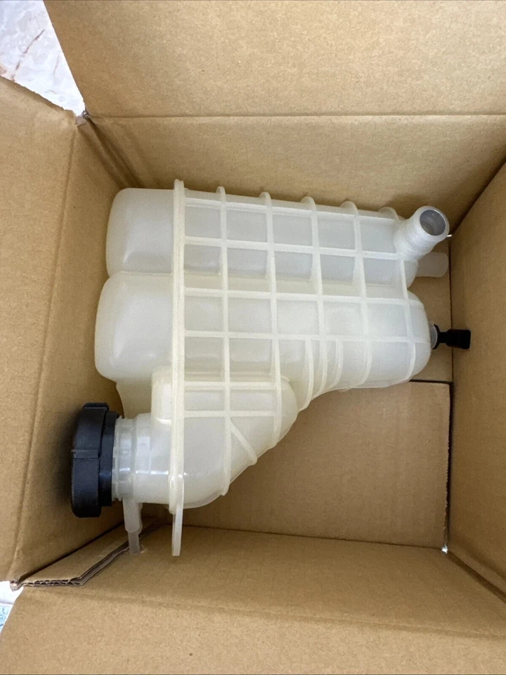 Dorman 603-363 Engine Coolant Reservoir-Recovery Tank fits BMW M5 Z8 - Изображение 3 из 4