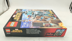 LEGO 76038 Attack on Avengers Tower MISB NEW EOL MARVEL Avengers Iron Man