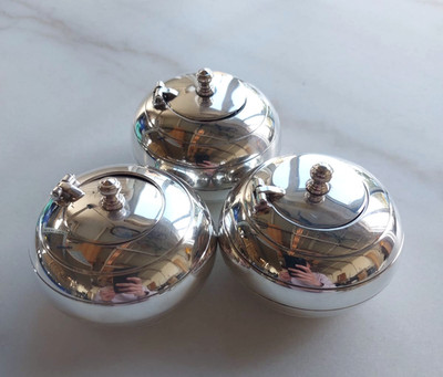 3er Set Christofle France versilberte Mini Rund Klapp Aschenbecher Tobacciana