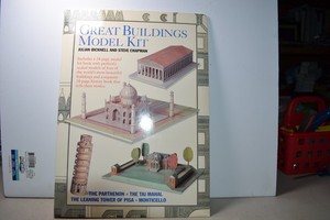 "Great Buildings Model Kit" paper model. Pre-owned, unwrapped.