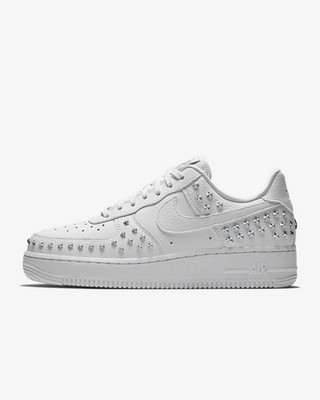 Nike Air Force 1 07 Studded Sneaker Schuhe GR. 35.5 AR0639-100 Neu