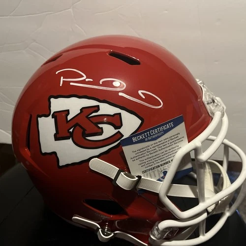 Patrick Mahomes Signed Kansas City Chiefs Speed FullSize Replica Helmet Beckett