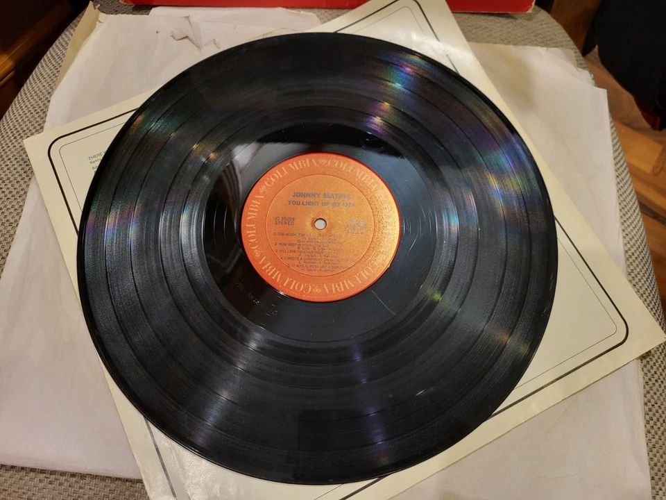Johnny Mathis – You Light Up My Life - 1978 - Columbia JC 35259 Vinyl LP VG/VG - Image 3 of 4