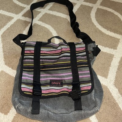 Dakine Maddie 10L Padded  Messenger Bag