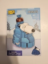 Peanuts Snoopy Puffer Jacket 188-Piece Brickcraft Building Set