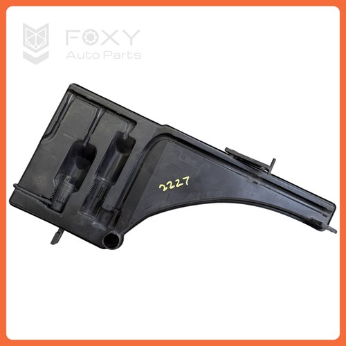 Maserati Ghibli 2014-2017 Washer reservoir P/N 67000641 Photo - $64