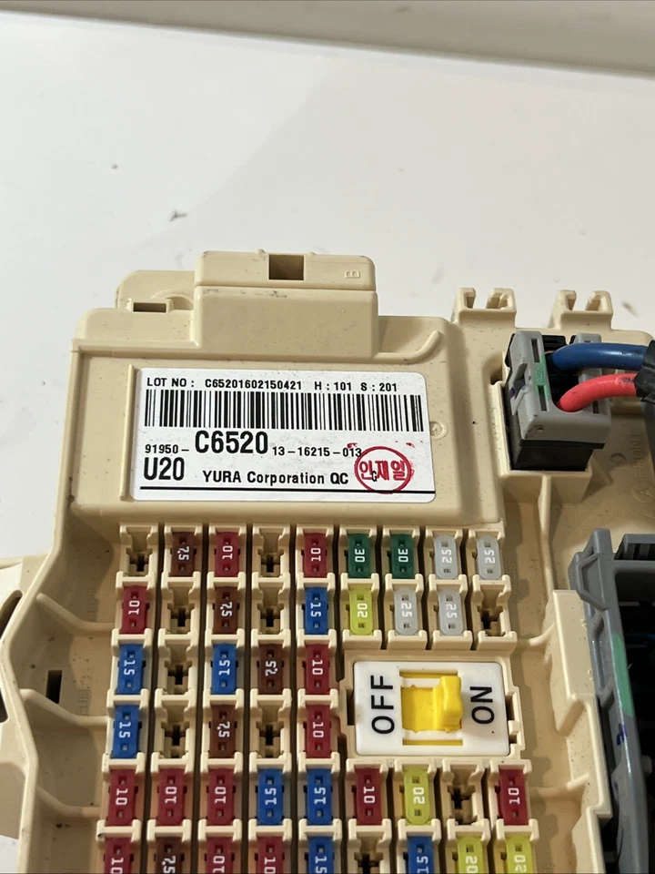 KIA SORENTO 2016 cabina interior caja de fusibles unión 91950-C6520 OEM Foto 2 de 4