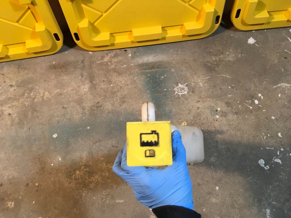 2011-2017 Dodge Grand Caravan Radiator Coolant Expansion Tank Bottle OEM . - Image 4 of 4