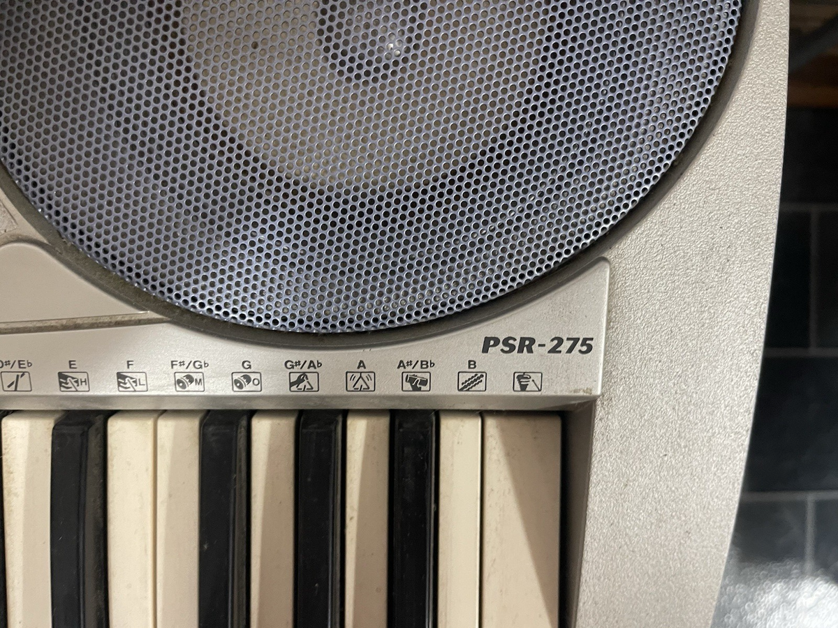 Yamaha PSR-275 Portatone Electronic 61 Key Piano Keyboard w/ Power