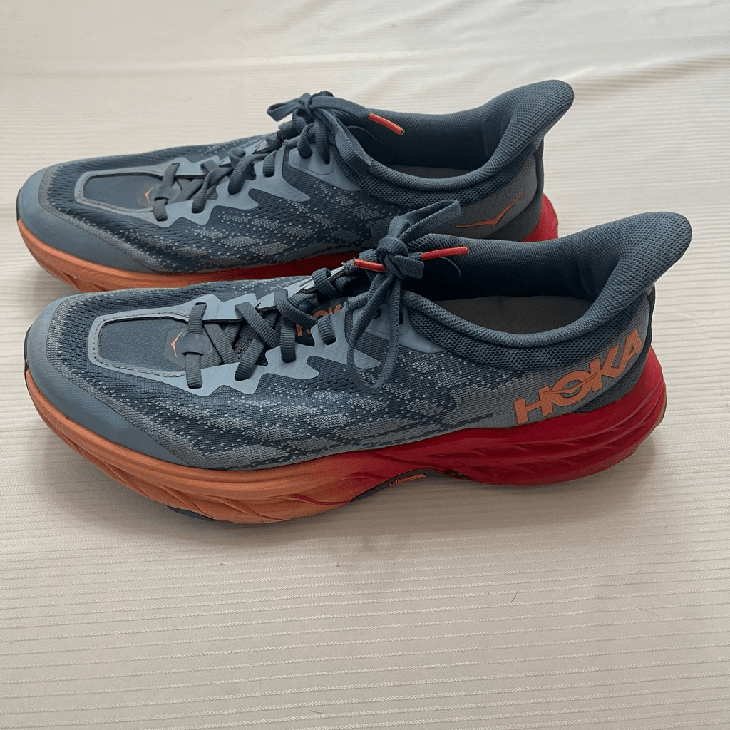 Hoka Womens Speedgoat 5 Running Shoes Size 9.5 B