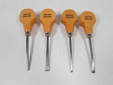 Set of 4 Walnut Hollow WOOD CARVING PALM CHISELS KNIVES.