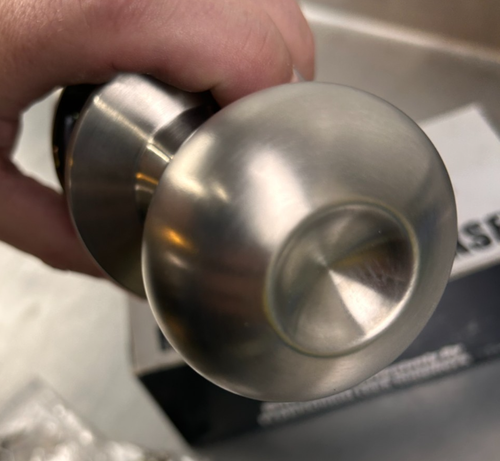 PLS K380P 32D WR K2 Brushed Nickel Door Knob Keyed New in Open Box - Picture 4 of 5