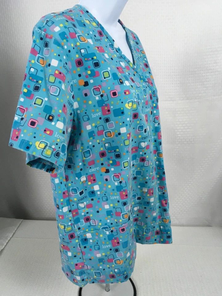 SB Scrub Women Scrub Top Size M Blue Pink White Black Squares Love Pockets Vneck - Image 3 of 4