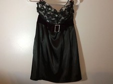 Charlotte Russe Womans Dress Size 9 Black Maroon Sexy Lace Bra Top 74