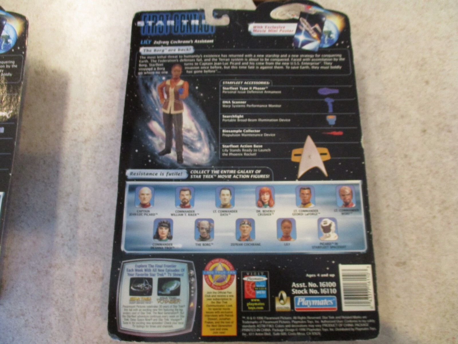 STAR TREK FIRST CONTACT  PLAYMATES FIGURES CAPTAIN PICARD AND LILY LOT OF 2