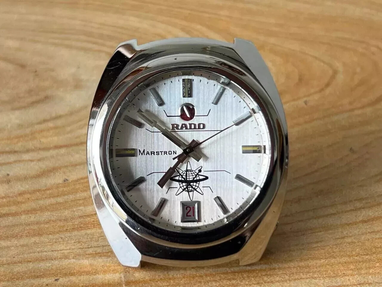 Vintage Rado Marathon Mens Quartz Repair Watch Spares NJ-337