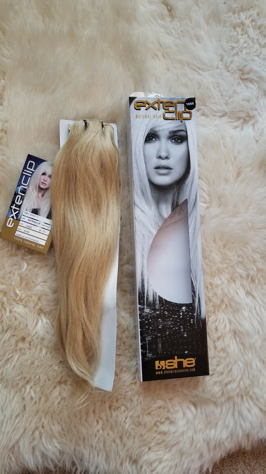 Brand NEW 9 piece Clip in Hair Extensions SoCap Ultra Blonde 40/45cm
