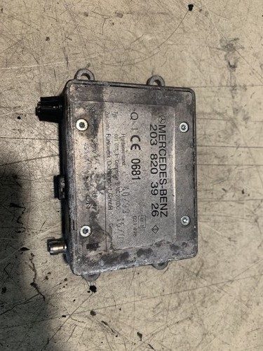 Steuergerät Antennenverstärker Mercedes-benz 2038203926 203 C 270 T CDI