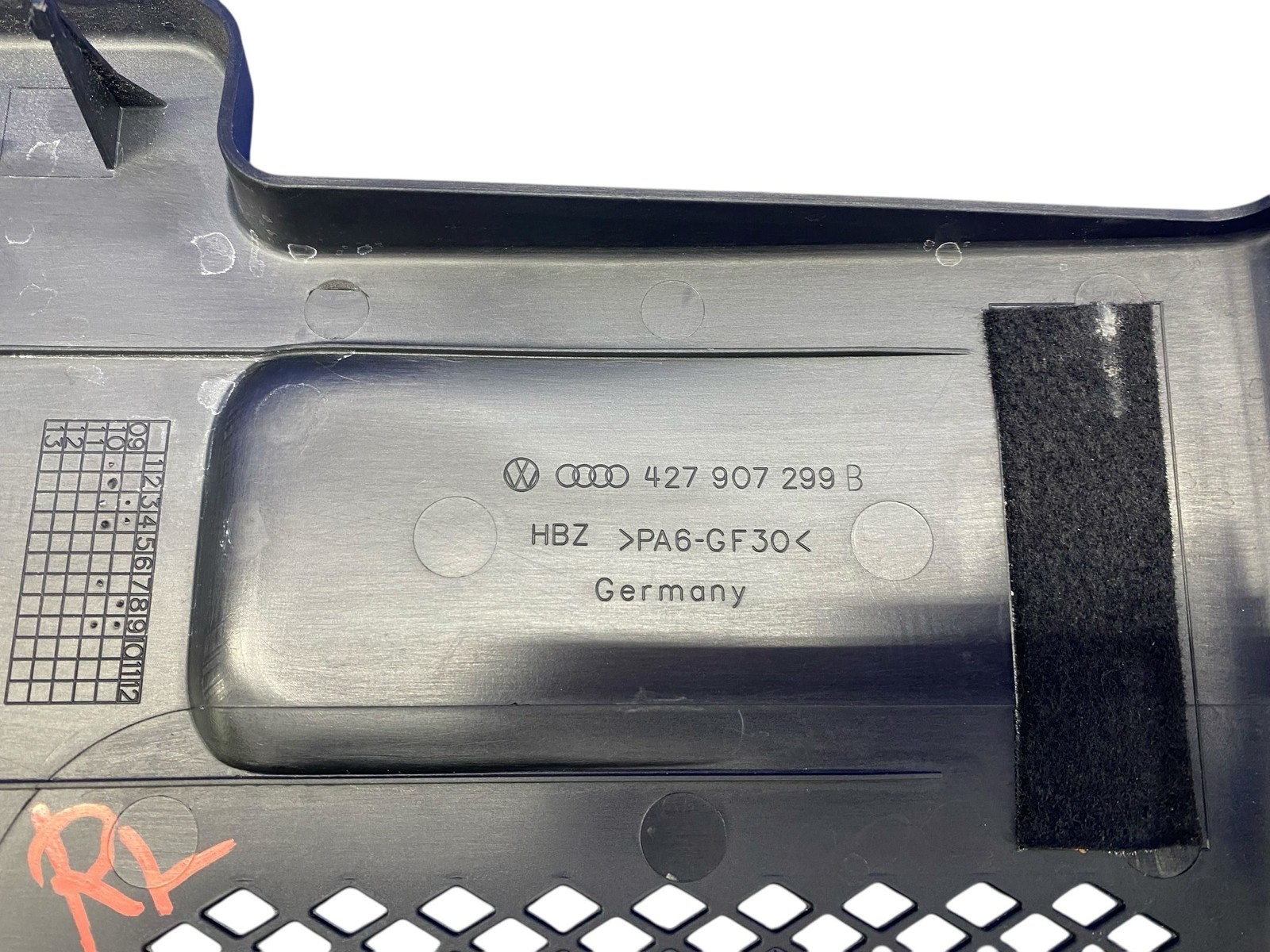 2008-2012 AUDI R8 ENGINE MOTOR CONTROL MODULE COVER PANEL SET BLACK 427307299