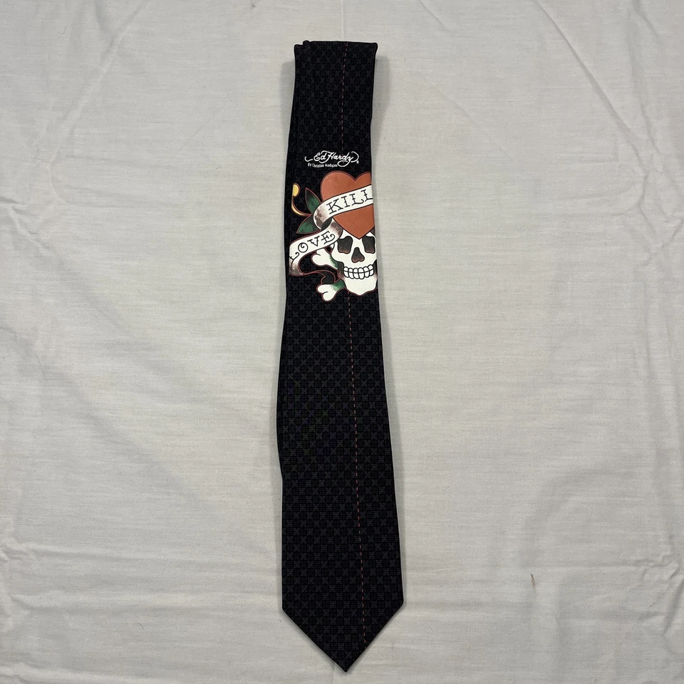 Corbata Ed Hardy Para Hombres Negra Love Kills Calavera Corazón Tatuaje Estampado Seda Gráfico Corbata Foto 2 de 4