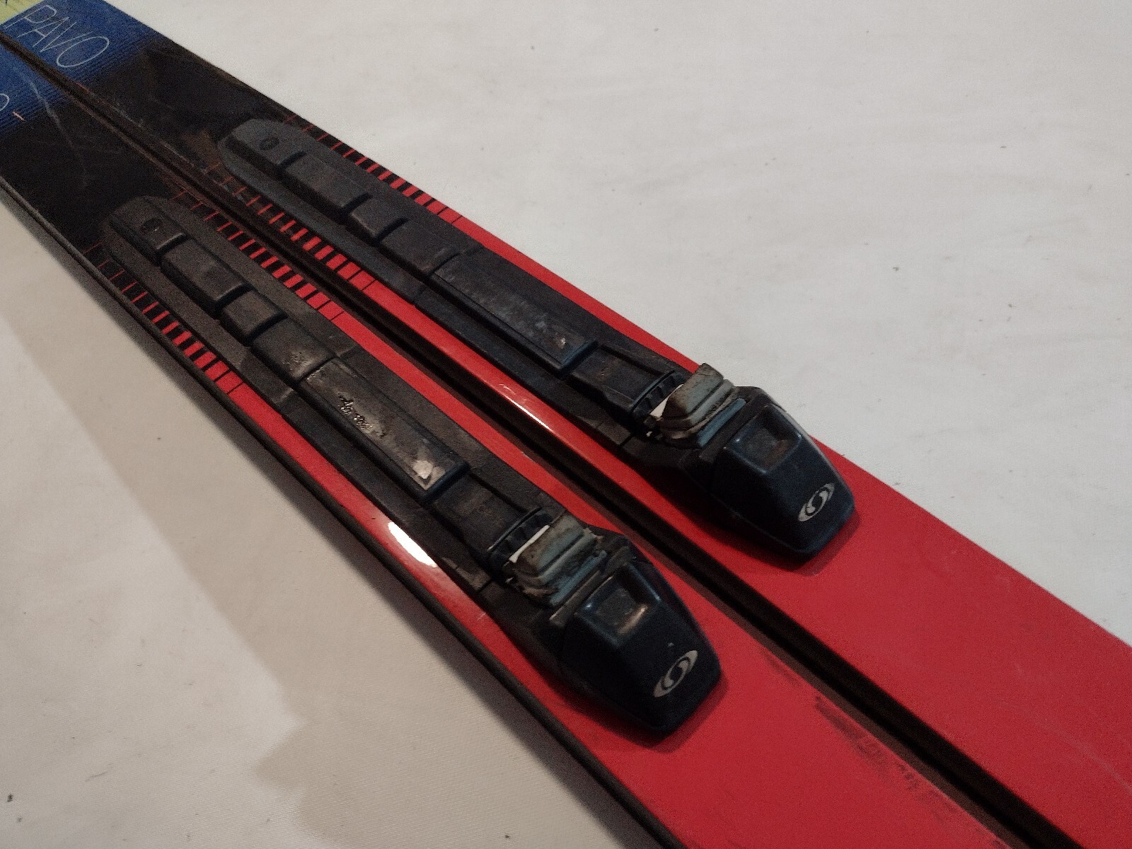 Karhu Metal Edge Cross Country SKIS 190 cm Waxless Salomon SNS Profil