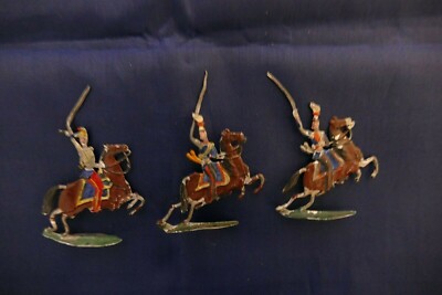 Plats d'étain 5 soldats - Flat tin - Zinnfiguren - FR