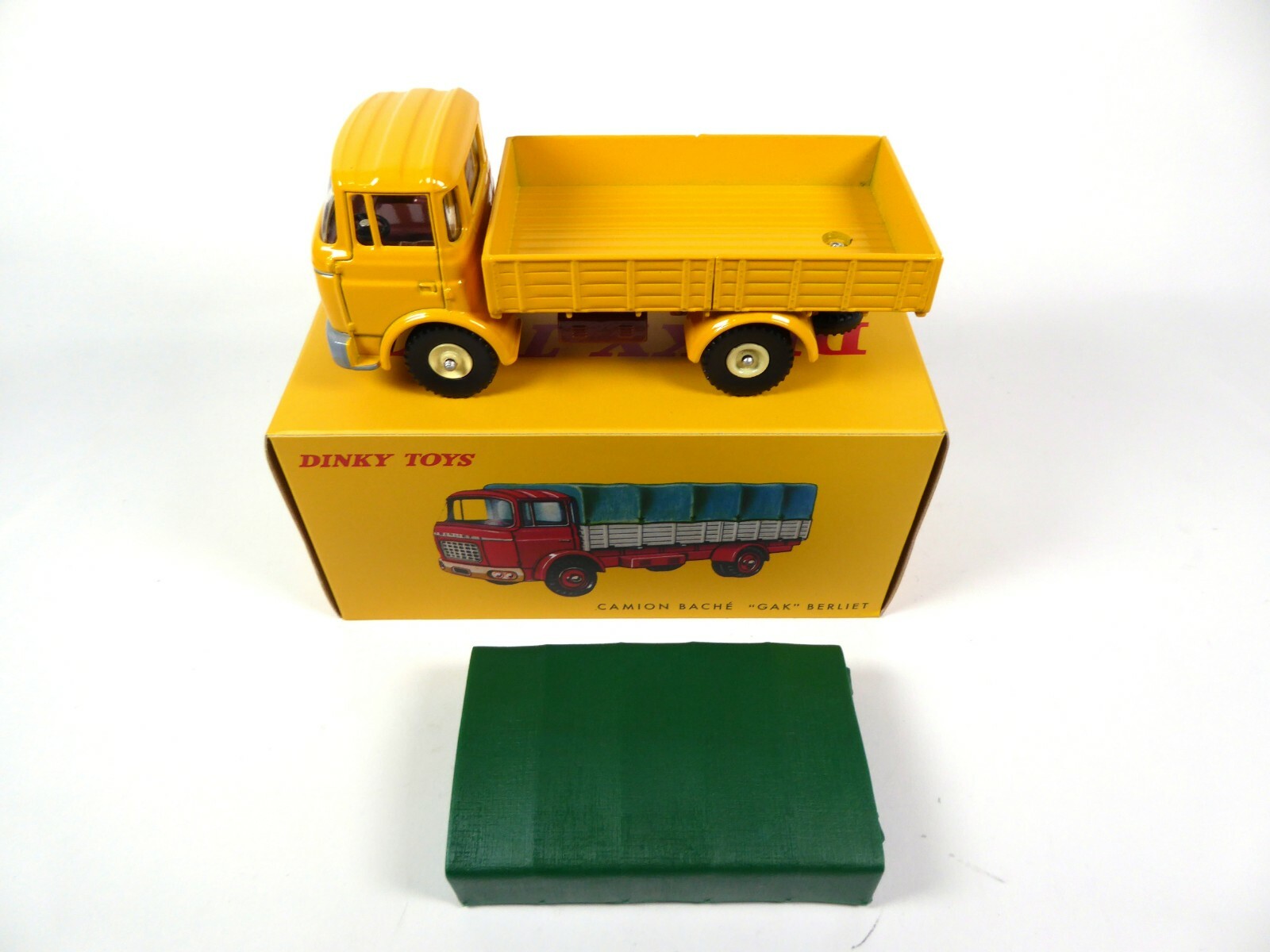 DINKY TOYS ATLAS CAMION BERLIET GAK JAUNE BACHE VERTE REF 584 IN BOX 1